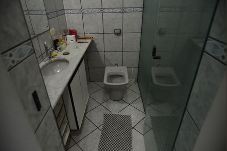 Apartamento à venda com 250m², 2 quartos e 2 vagasBanheiro da Suíte 2