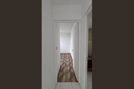 Corredor de apartamento para alugar com 2 quartos, 50m² em Vila Bela Vista, Santo André