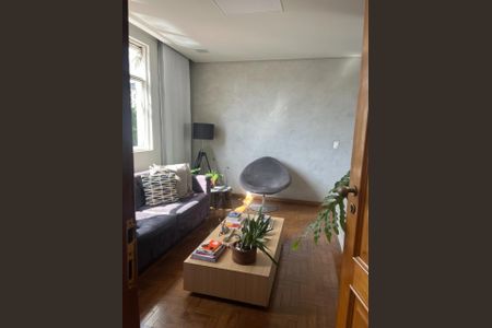 Apartamento à venda com 3 quartos, 110m² em Sion, Belo Horizonte