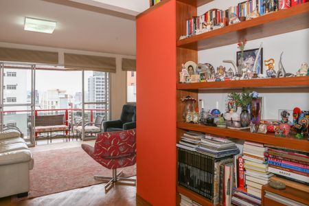 Entrada de apartamento para alugar com 4 quartos, 170m² em Perdizes, São Paulo