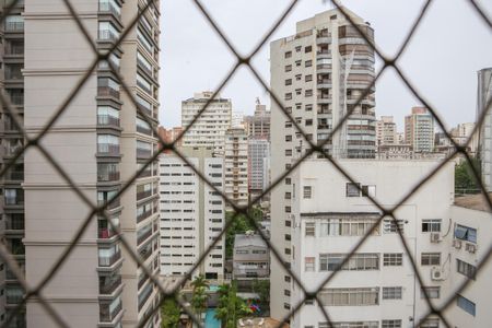 Apartamento para alugar com 170m², 4 quartos e 3 vagasVista do Quarto e Banheiro de serviço