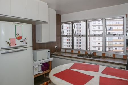 Apartamento para alugar com 170m², 4 quartos e 3 vagasCozinha