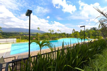 Apartamento para alugar com 60m², 2 quartos e 1 vagaÁrea comum - Piscina