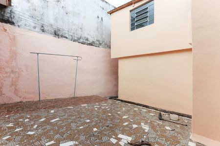 Casa para alugar com 45m², 1 quarto e sem vaga Casa para alugar com 45m², 1 quarto e sem vagaQuintal