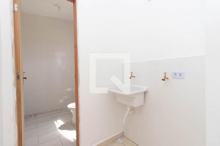 Área de serviço de apartamento para alugar com 1 quarto, 50m² em Vila Nova Galvão, São Paulo