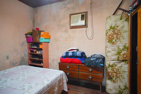 Quarto 2 de casa à venda com 3 quartos, 119m² em Jardim Carvalho, Porto Alegre