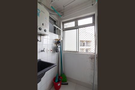 Apartamento para alugar com 60m², 3 quartos e 1 vagaÁrea de Serviço