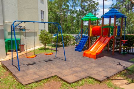 Apartamento para alugar com 60m², 3 quartos e 1 vagaÁrea comum - Playground