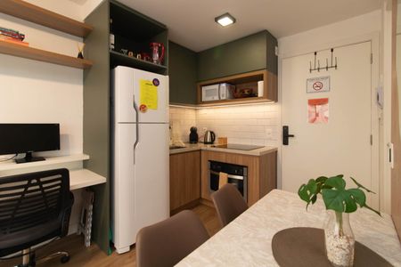 Cozinha de apartamento à venda com 1 quarto, 30m² em Farroupilha, Porto Alegre