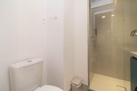 Banheiro de apartamento para alugar com 1 quarto, 30m² em Farroupilha, Porto Alegre