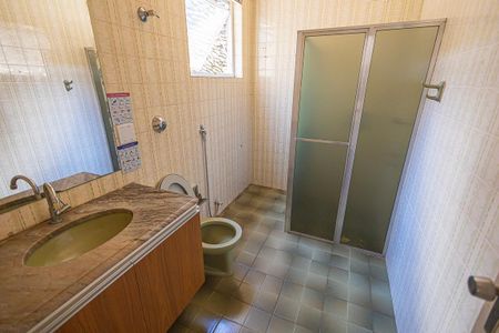 Casa para alugar com 350m², 5 quartos e 4 vagasbanheiro