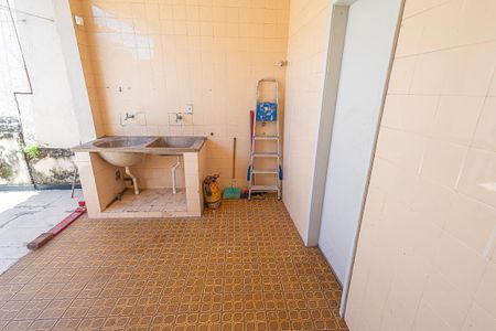 Casa para alugar com 350m², 5 quartos e 4 vagasarea de serviço