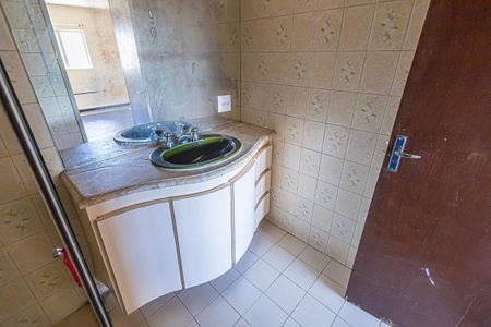 Casa para alugar com 350m², 5 quartos e 4 vagassuite