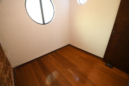 Casa à venda com 540m², 4 quartos e 4 vagasEscritório