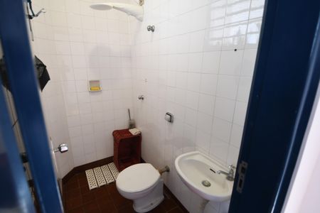 Casa à venda com 540m², 4 quartos e 4 vagasBanheiro de serviço