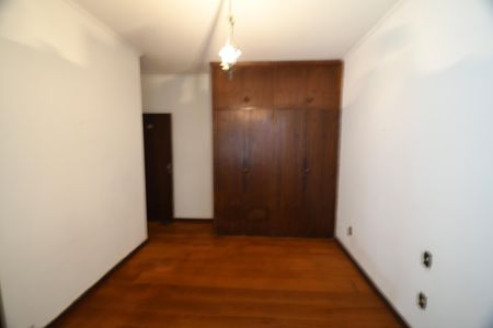 Casa à venda com 540m², 4 quartos e 4 vagasQuarto 2