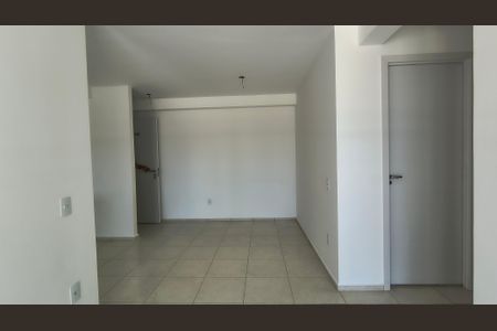 Sala de apartamento à venda com 3 quartos, 60m² em Barra Olímpica, Rio de Janeiro