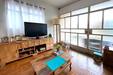 Casa à venda com 360m², 3 quartos e 4 vagasSala