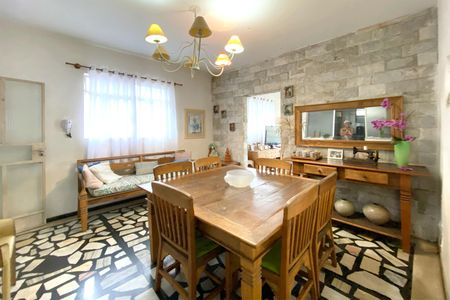 Casa à venda com 360m², 3 quartos e 4 vagasSala de Jantar