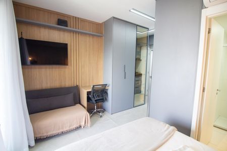 Studio à venda com 28m², 1 quarto e sem vaga Studio à venda com 28m², 1 quarto e sem vagaSala / Quarto - Studio