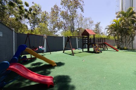 Apartamento para alugar com 55m², 2 quartos e 1 vaga Apartamento para alugar com 55m², 2 quartos e 1 vagaÁrea comum - Playground