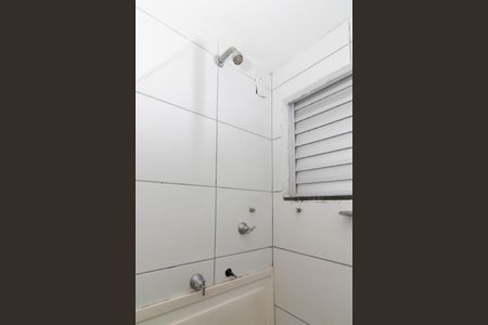 Apartamento para alugar com 55m², 2 quartos e 1 vaga Apartamento para alugar com 55m², 2 quartos e 1 vagaBanheiro da Suíte