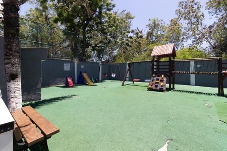 Apartamento para alugar com 55m², 2 quartos e 1 vaga Apartamento para alugar com 55m², 2 quartos e 1 vagaÁrea comum - Playground