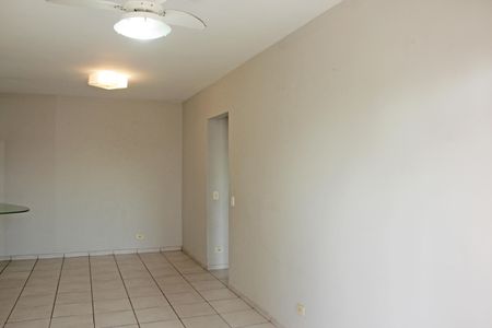 Sala de apartamento para alugar com 2 quartos, 90m² em Macuco, Santos