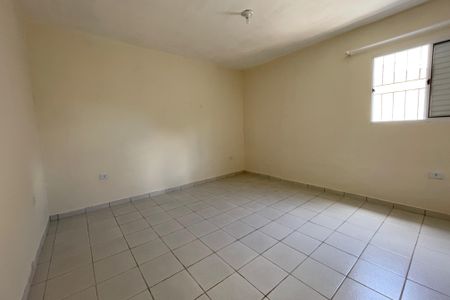 Quarto de casa para alugar com 2 quartos, 70m² em Vila Maria Luisa, São Paulo