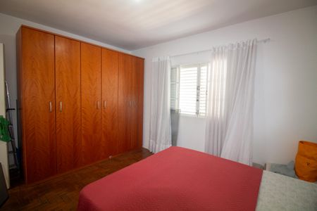 Casa à venda com 120m², 3 quartos e 2 vagas Casa à venda com 120m², 3 quartos e 2 vagasQuarto 1