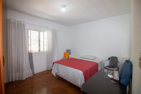 Casa à venda com 120m², 3 quartos e 2 vagas Casa à venda com 120m², 3 quartos e 2 vagasQuarto 1