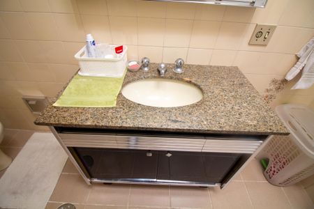 Casa à venda com 120m², 3 quartos e 2 vagas Casa à venda com 120m², 3 quartos e 2 vagasBanheiro