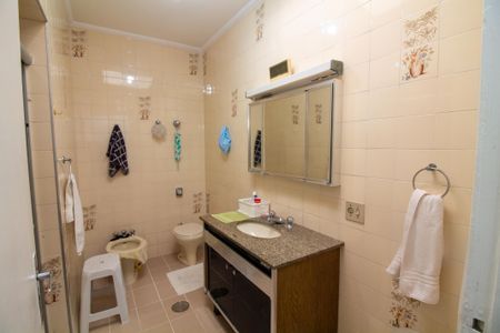 Casa à venda com 120m², 3 quartos e 2 vagas Casa à venda com 120m², 3 quartos e 2 vagasBanheiro