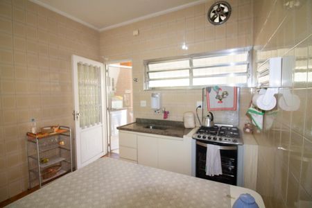 Casa à venda com 120m², 3 quartos e 2 vagas Casa à venda com 120m², 3 quartos e 2 vagasCozinha