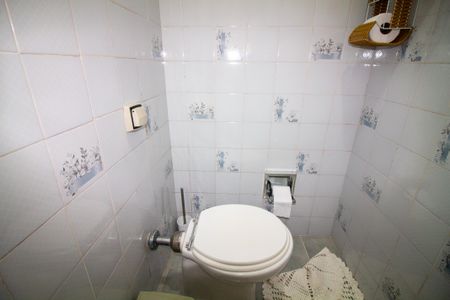 Casa à venda com 120m², 3 quartos e 2 vagas Casa à venda com 120m², 3 quartos e 2 vagasLavabo