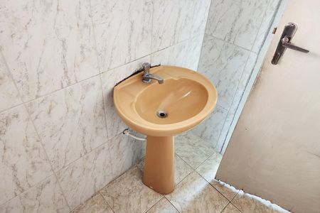 Casa à venda com 256m², 4 quartos e 2 vagasBanheiro 