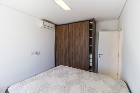 Casa de condomínio à venda com 380m², 4 quartos e 4 vagas Casa de condomínio à venda com 380m², 4 quartos e 4 vagasSuíte 4