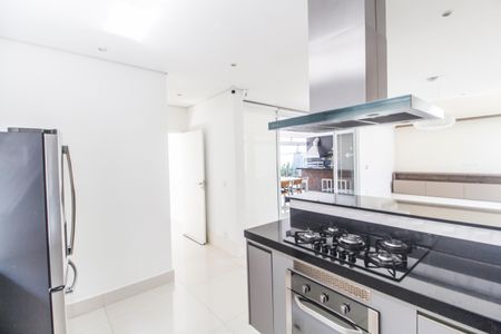 Casa de condomínio à venda com 380m², 4 quartos e 4 vagas Casa de condomínio à venda com 380m², 4 quartos e 4 vagasCozinha