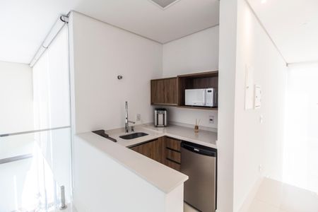 Casa de condomínio à venda com 380m², 4 quartos e 4 vagas Casa de condomínio à venda com 380m², 4 quartos e 4 vagasCopa