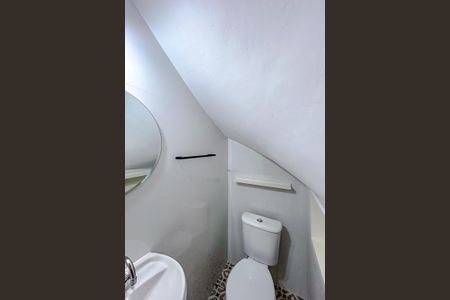 Casa de condomínio à venda com 60m², 2 quartos e 1 vagaLavabo
