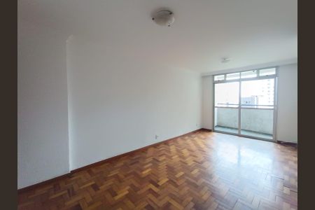 Apartamento à venda com 3 quartos, 75m² em Sagrada Família, Belo Horizonte