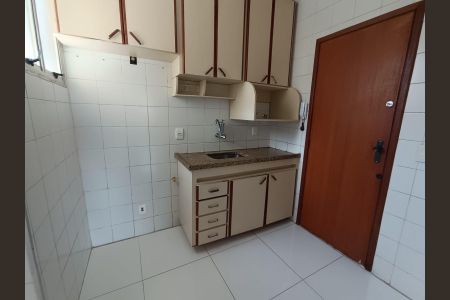 Apartamento à venda com 3 quartos, 75m² em Sagrada Família, Belo Horizonte