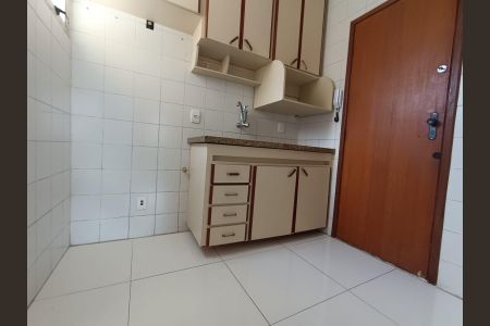 Apartamento à venda com 3 quartos, 75m² em Sagrada Família, Belo Horizonte