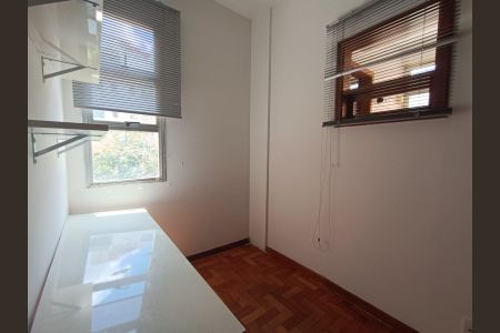 Apartamento à venda com 3 quartos, 75m² em Sagrada Família, Belo Horizonte