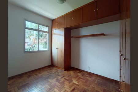 Apartamento à venda com 3 quartos, 75m² em Sagrada Família, Belo Horizonte