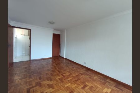 Apartamento à venda com 3 quartos, 75m² em Sagrada Família, Belo Horizonte