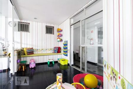 Apartamento à venda com 64m², 2 quartos e 1 vagaÁrea Comum