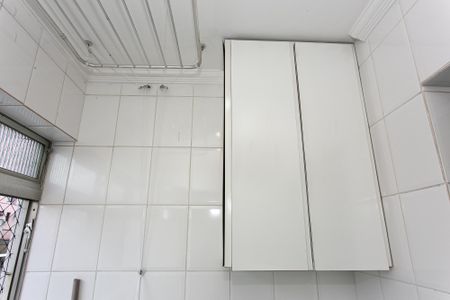 Apartamento à venda com 64m², 2 quartos e 1 vagaÁrea de Serviço