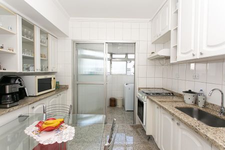 Apartamento à venda com 64m², 2 quartos e 1 vagaCozinha