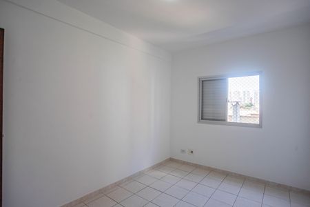 Quarto 2  de apartamento para alugar com 2 quartos, 56m² em Jardim Diadema, Diadema